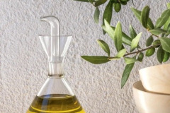 Rafael-Marquina-oil-bottle
