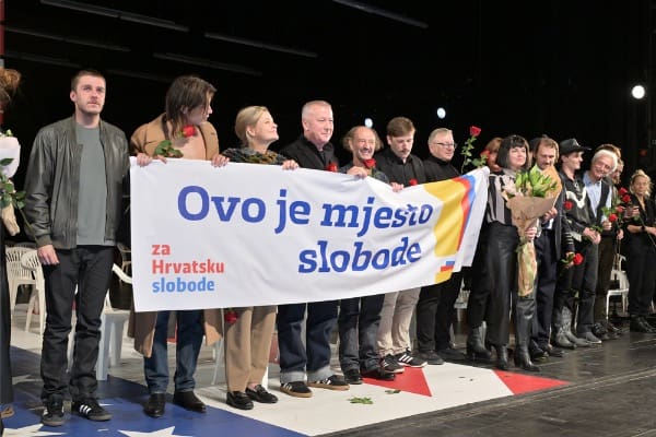 Održana premijera predstave kultnog romana Johana Harstada u režiji Ivice Buljana