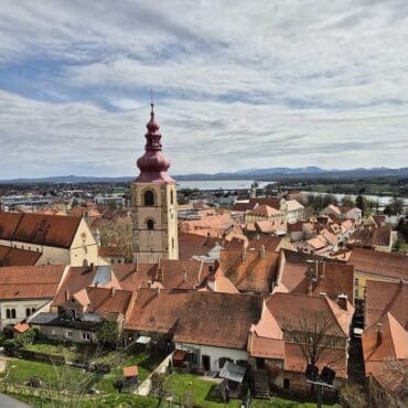 Ptuj: džepno izdanje duge povijesti i vrhunskih veduta